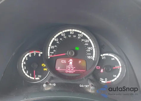 2013 Volkswagen Beetle 2.5L Entry из США, поврежденный, VIN 3VWFP7AT3DM645071